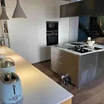 Loft Centre Situe Dans Rue Calme Grenoble
