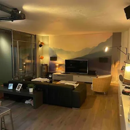 Loft Centre Situe Dans Rue Calme Апартаменти