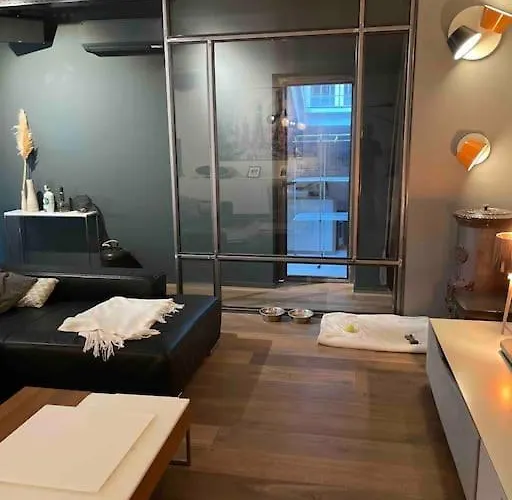 Loft Centre Situé Dans Rue Calme