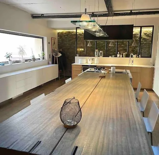 Loft Centre Situé Dans Rue Calme